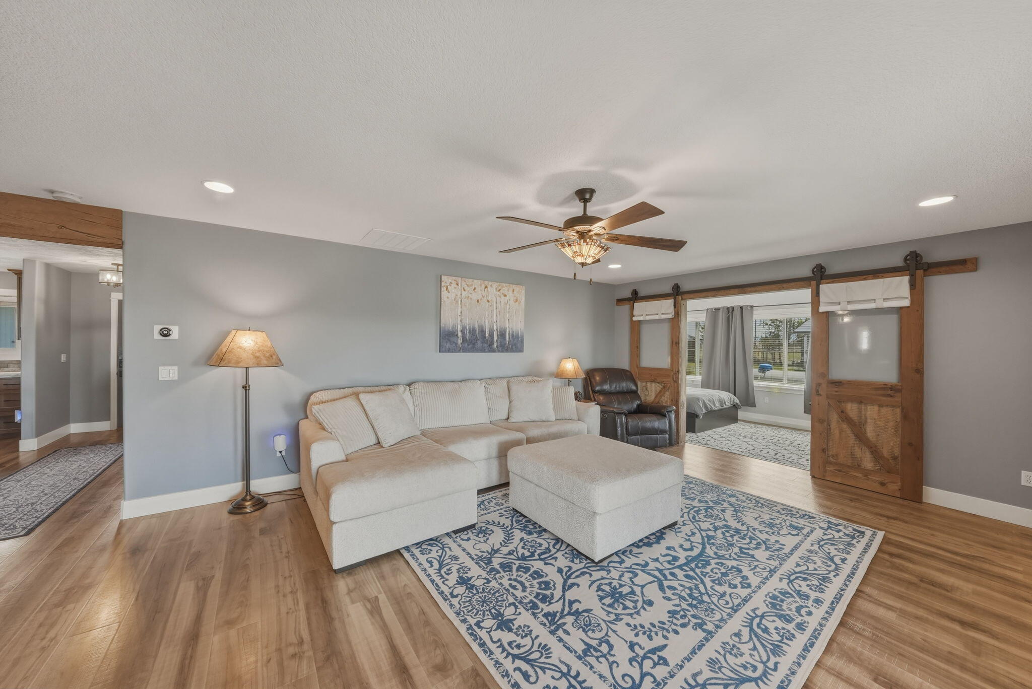 26345 Walker Road Bend, OR 97701 - Photo 9 of 98 8-web-or-mls-Riley_Visuals_042