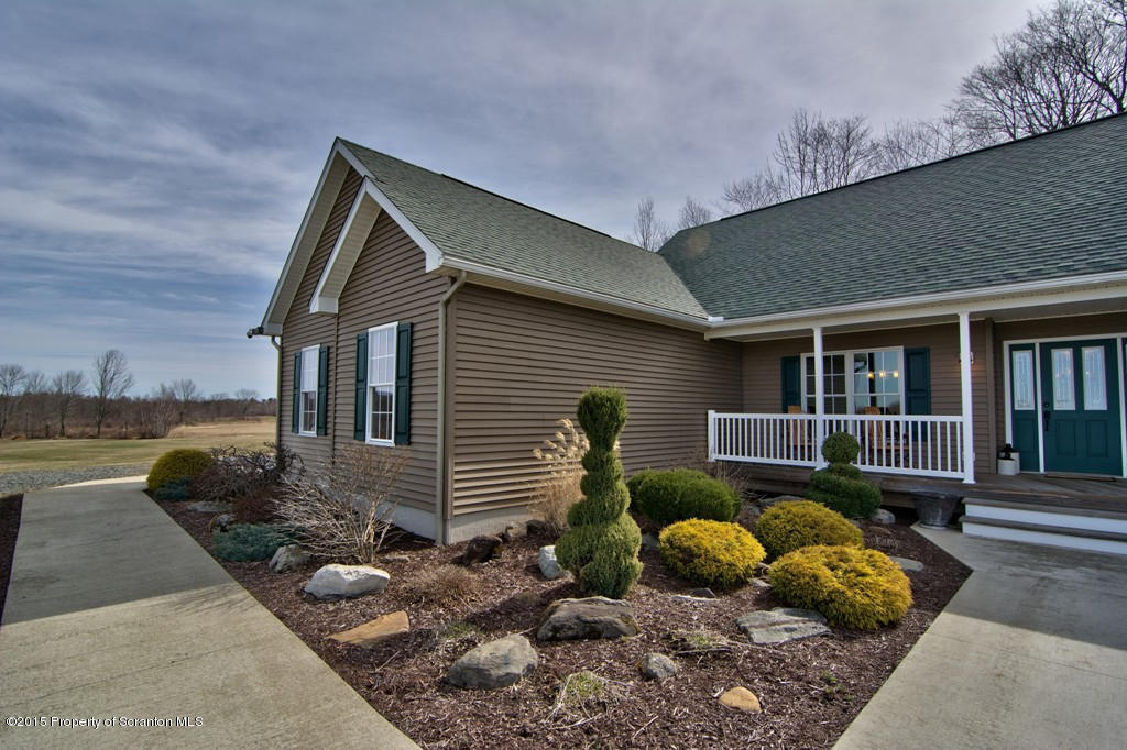 1081 Motichka Road Moscow, PA 18444 - Photo 22 of 90