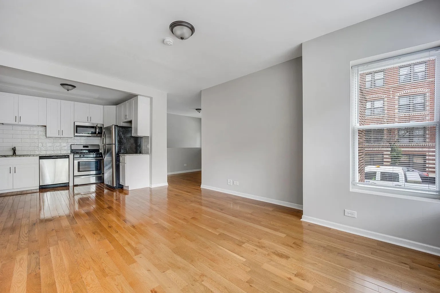 3924 West Altgeld Street, Unit 1 Chicago, IL 60647 - Photo 2 of 13