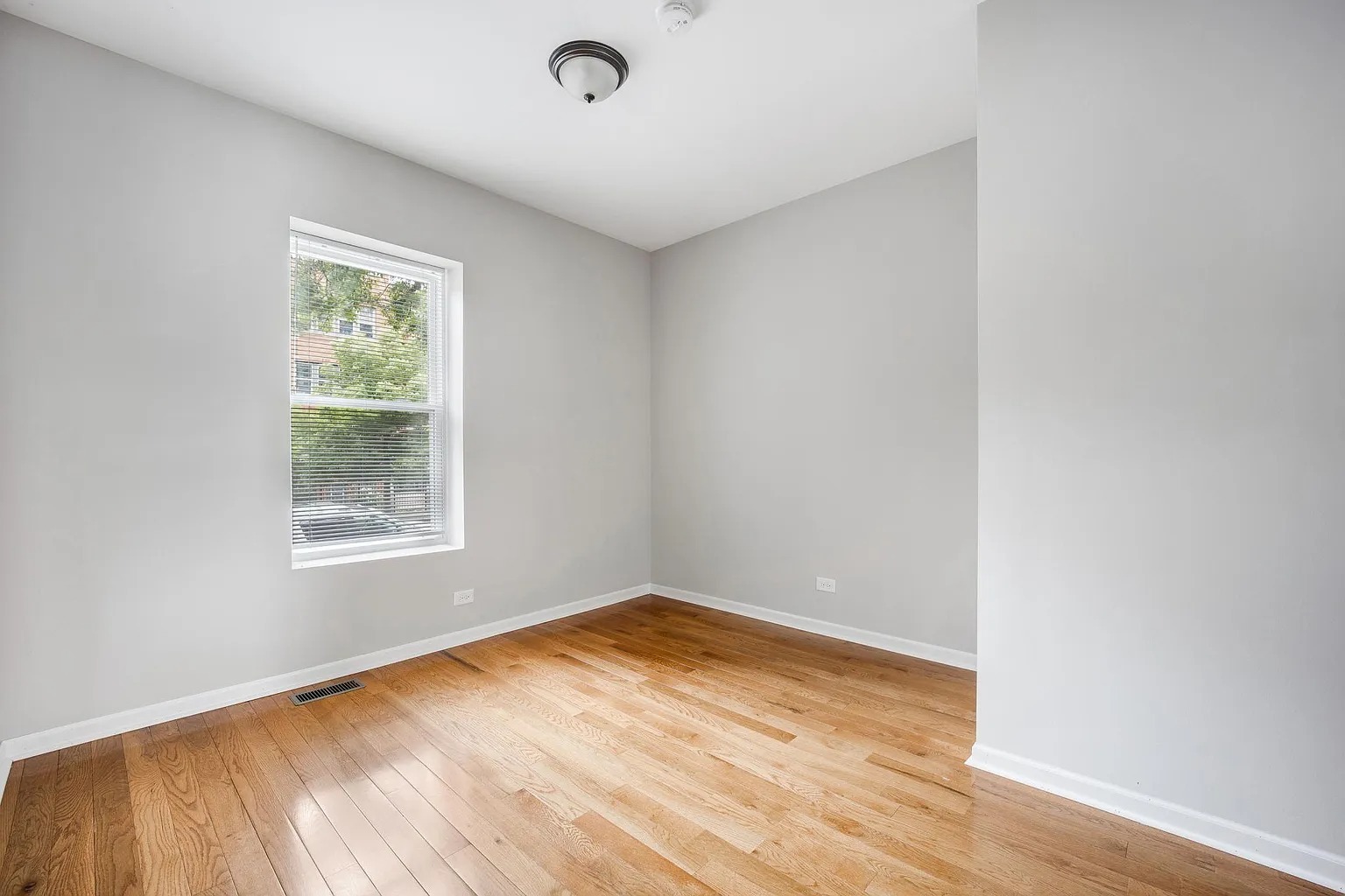 3924 West Altgeld Street, Unit 1 Chicago, IL 60647 - Photo 7 of 13