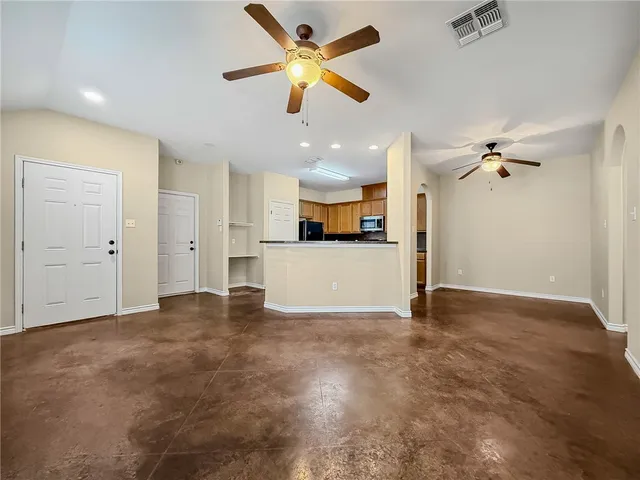 $1,650 | 6638 Rhine Drive, Unit B, Corpus Christi, TX 78412