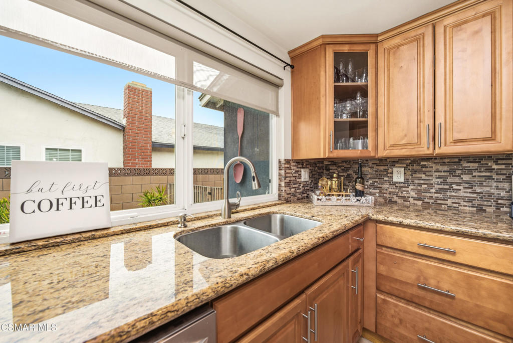 2516 Phyllis Street Simi Valley, CA 93065 - Photo 15 of 34