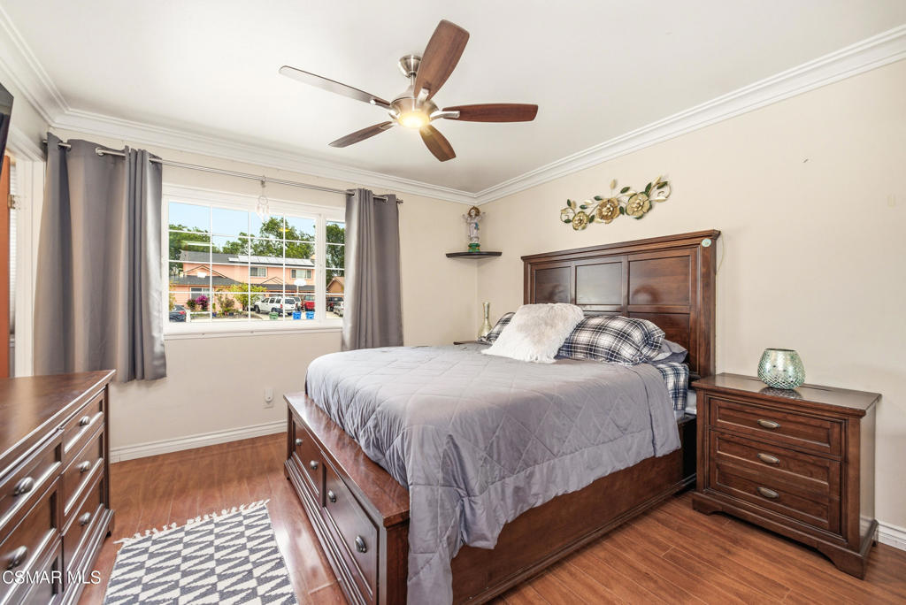 2516 Phyllis Street Simi Valley, CA 93065 - Photo 22 of 34