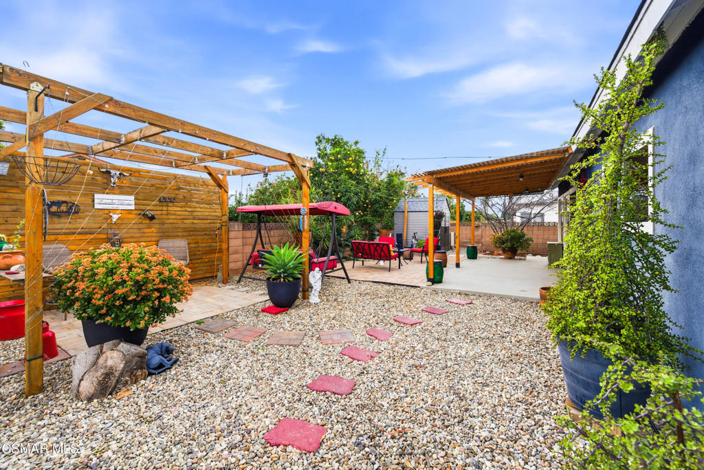 2516 Phyllis Street Simi Valley, CA 93065 - Photo 28 of 34