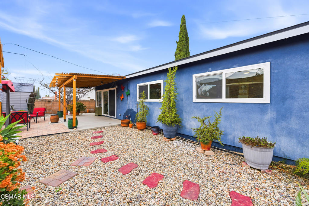 2516 Phyllis Street Simi Valley, CA 93065 - Photo 29 of 34