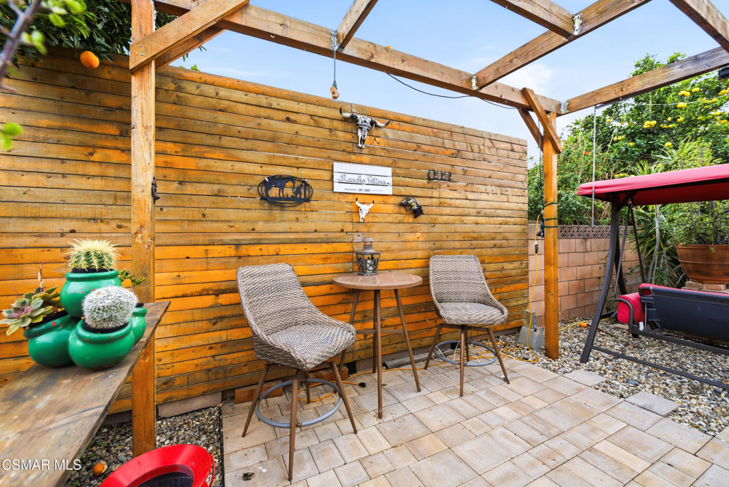 2516 Phyllis Street Simi Valley, CA 93065 - Photo 30 of 34