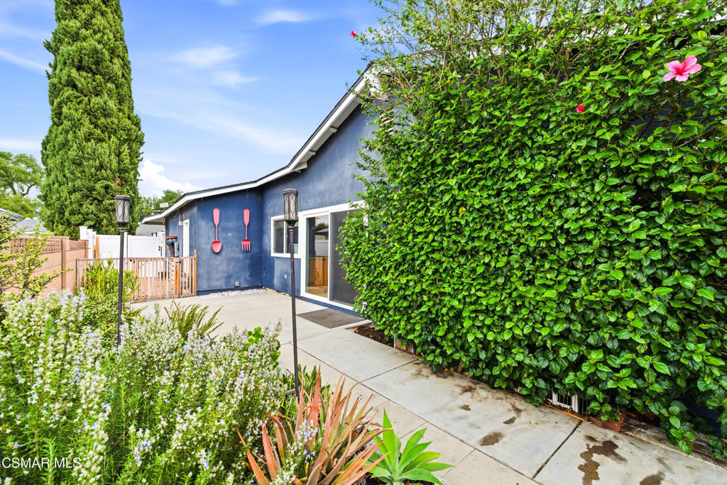 2516 Phyllis Street Simi Valley, CA 93065 - Photo 31 of 34