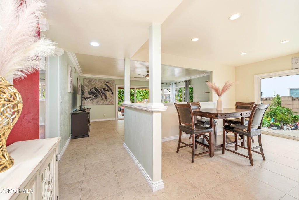 2516 Phyllis Street Simi Valley, CA 93065 - Photo 6 of 34