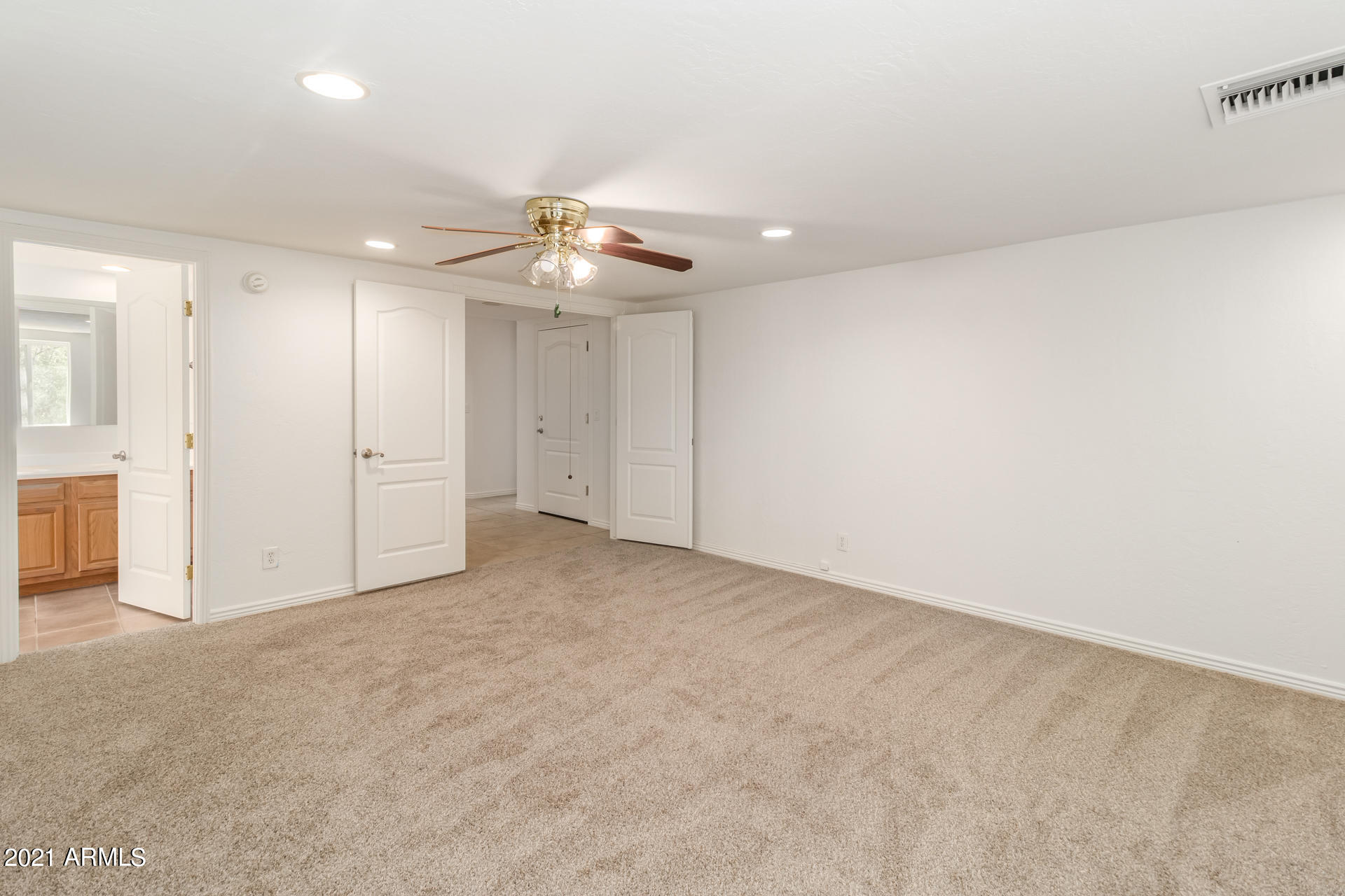 2833 East Cheryl Drive Phoenix, AZ 85028 - Photo 12 of 30 17 - Cheryl