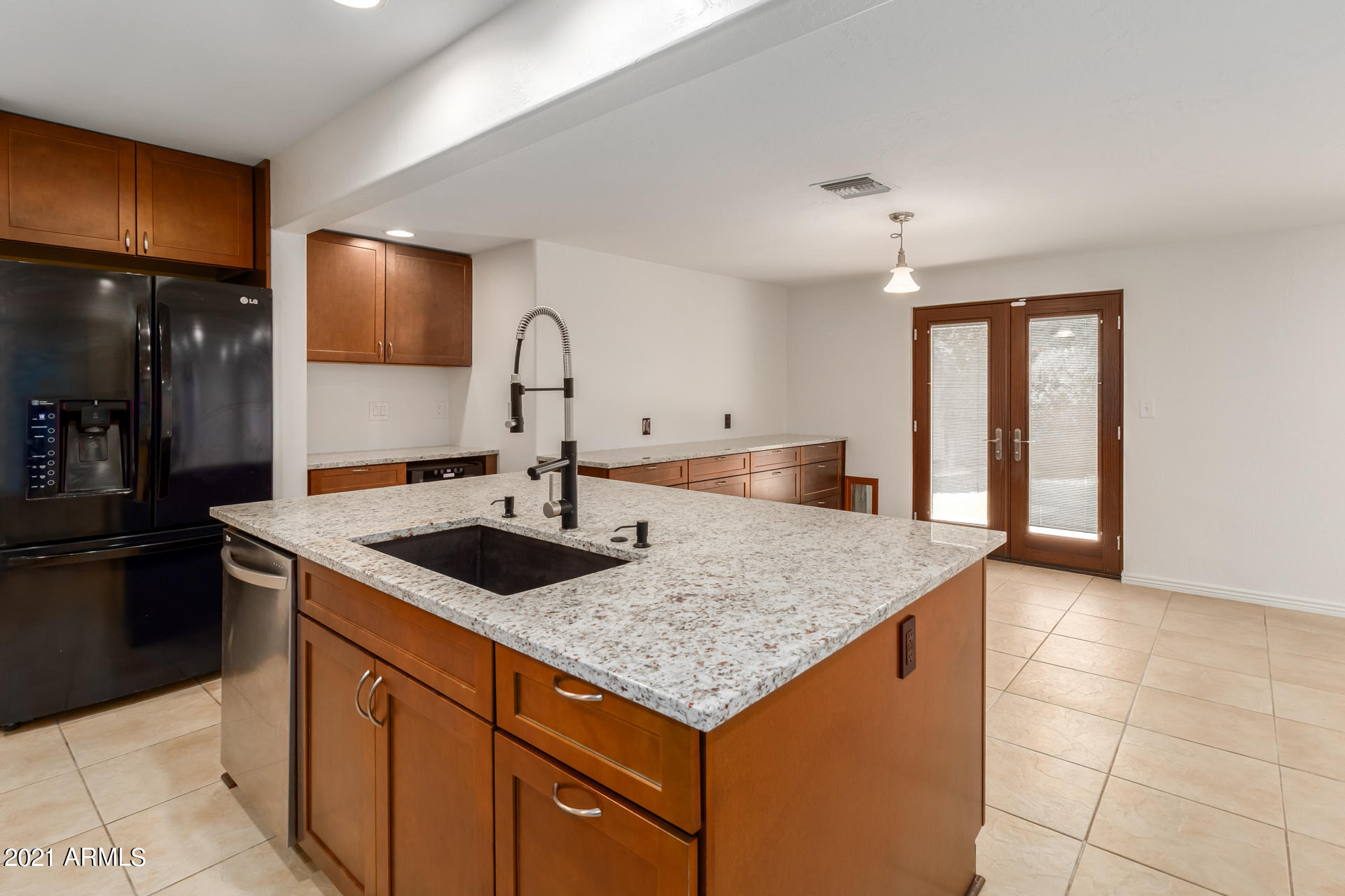 2833 East Cheryl Drive Phoenix, AZ 85028 - Photo 8 of 30 12 - Cheryl