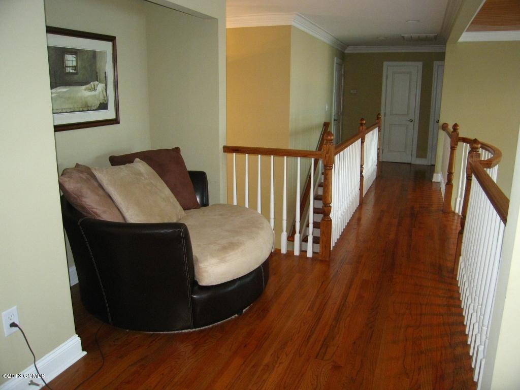 256 Thurman Road Beaufort, NC 28516 - Photo 26 of 50 Upper Mezanine Sitting Area