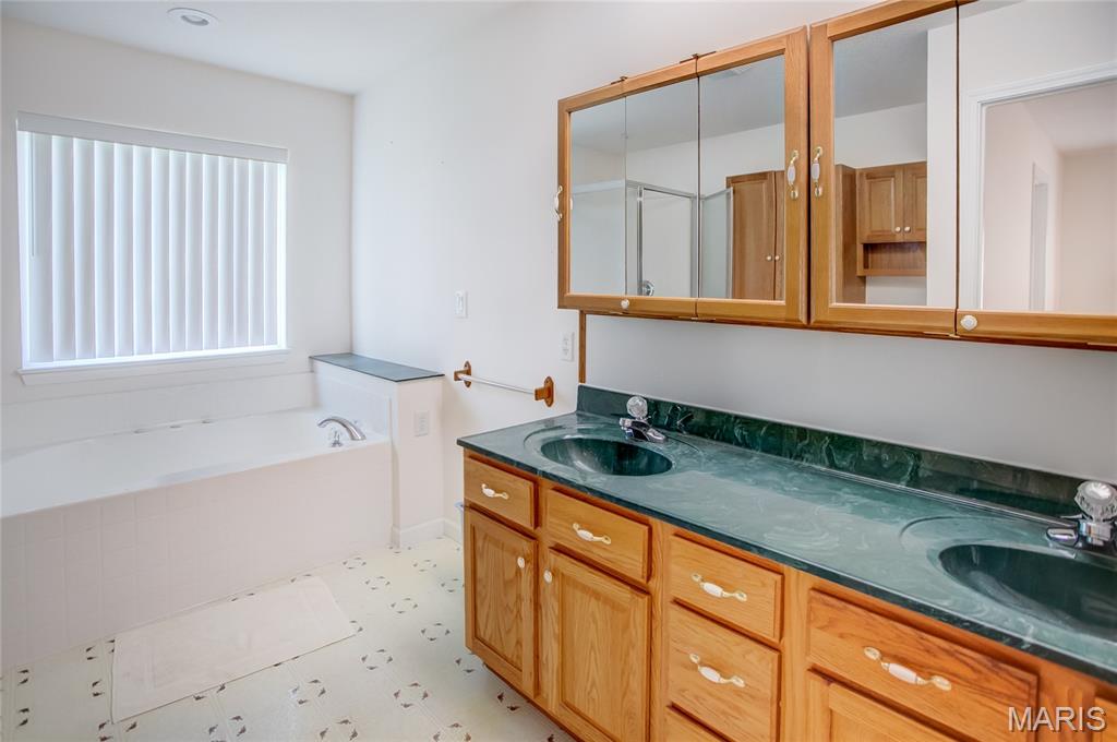 1218 Witt Mill Road Jerseyville, IL 62052 - Photo 23 of 55