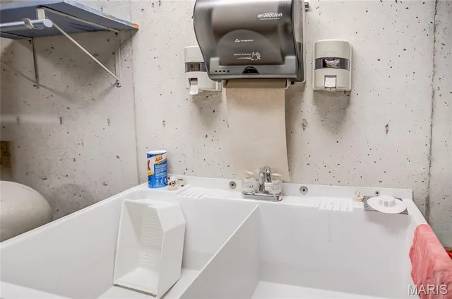 $325,000 | 1218 Witt Mill Road, Jerseyville, IL 62052