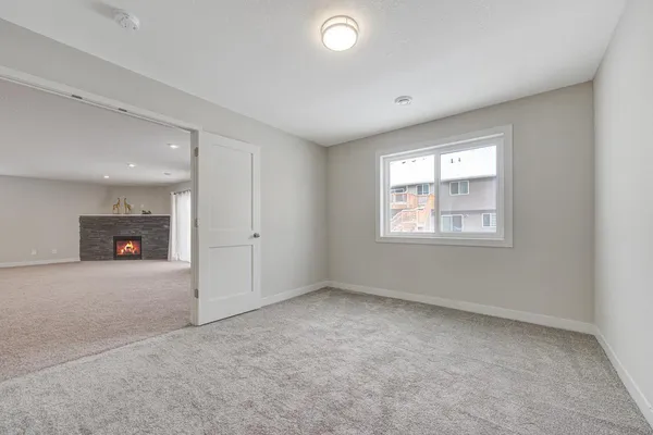 $2,795 | 1731 Riverside Drive, Shakopee, MN 55379