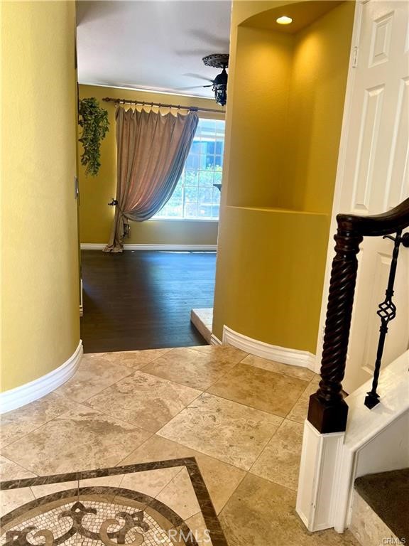 121 Pasto Rico Rancho Santa Margarita, CA 92688 - Photo 8 of 19 Gallery Image 8