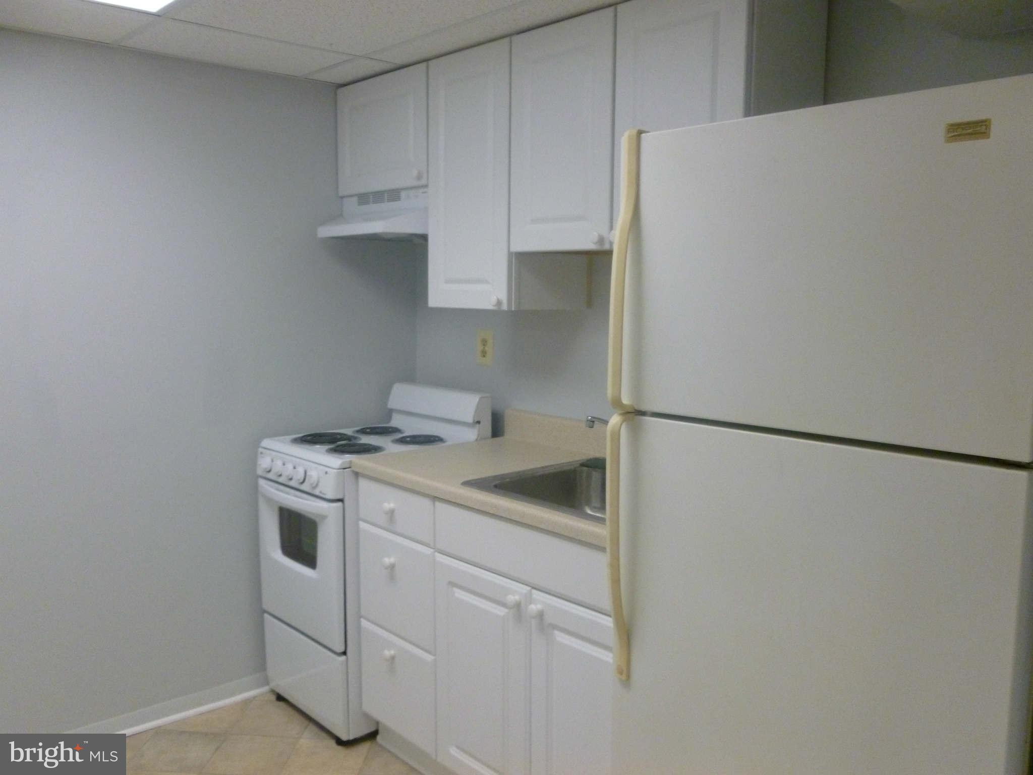 114 Westowne Road Baltimore, MD 21229 - Photo 16 of 20 Kitchen