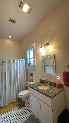 $3,200 | 4023 Tchoupitoulas Street, New Orleans, LA 70115