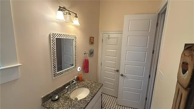 $3,200 | 4023 Tchoupitoulas Street, New Orleans, LA 70115