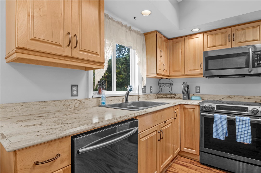 138 Thornhill Drive Brunswick, GA 31525 - Photo 28 of 34