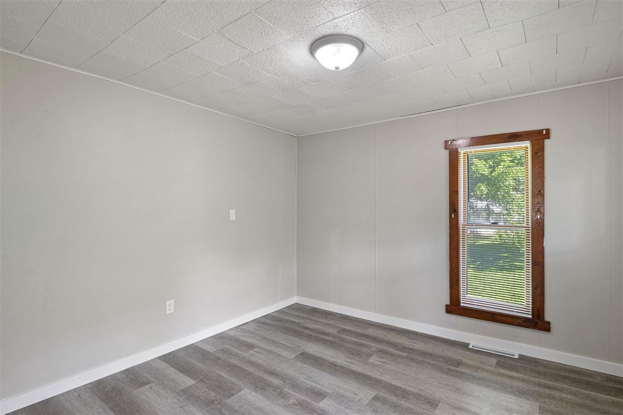 141 East 3rd Street Riverside, IA 52327 - Photo 7 of 16 Gallery Image 7