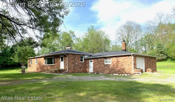 $299,900 | 15145 Worden Road, Holly, MI 48442