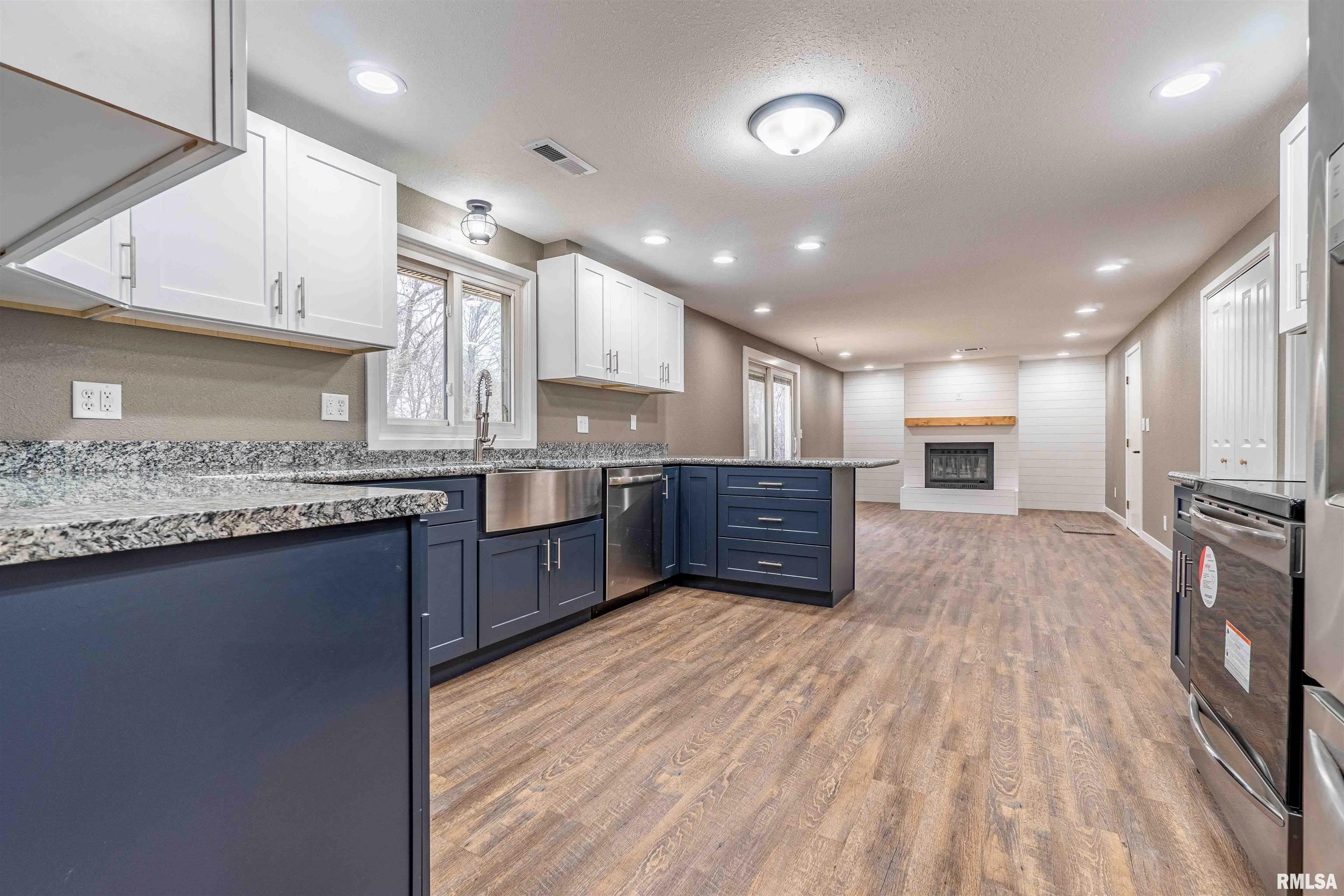 758 Seven Hills Road Metamora, IL 61548 - Photo 13 of 42 Gallery Image 13