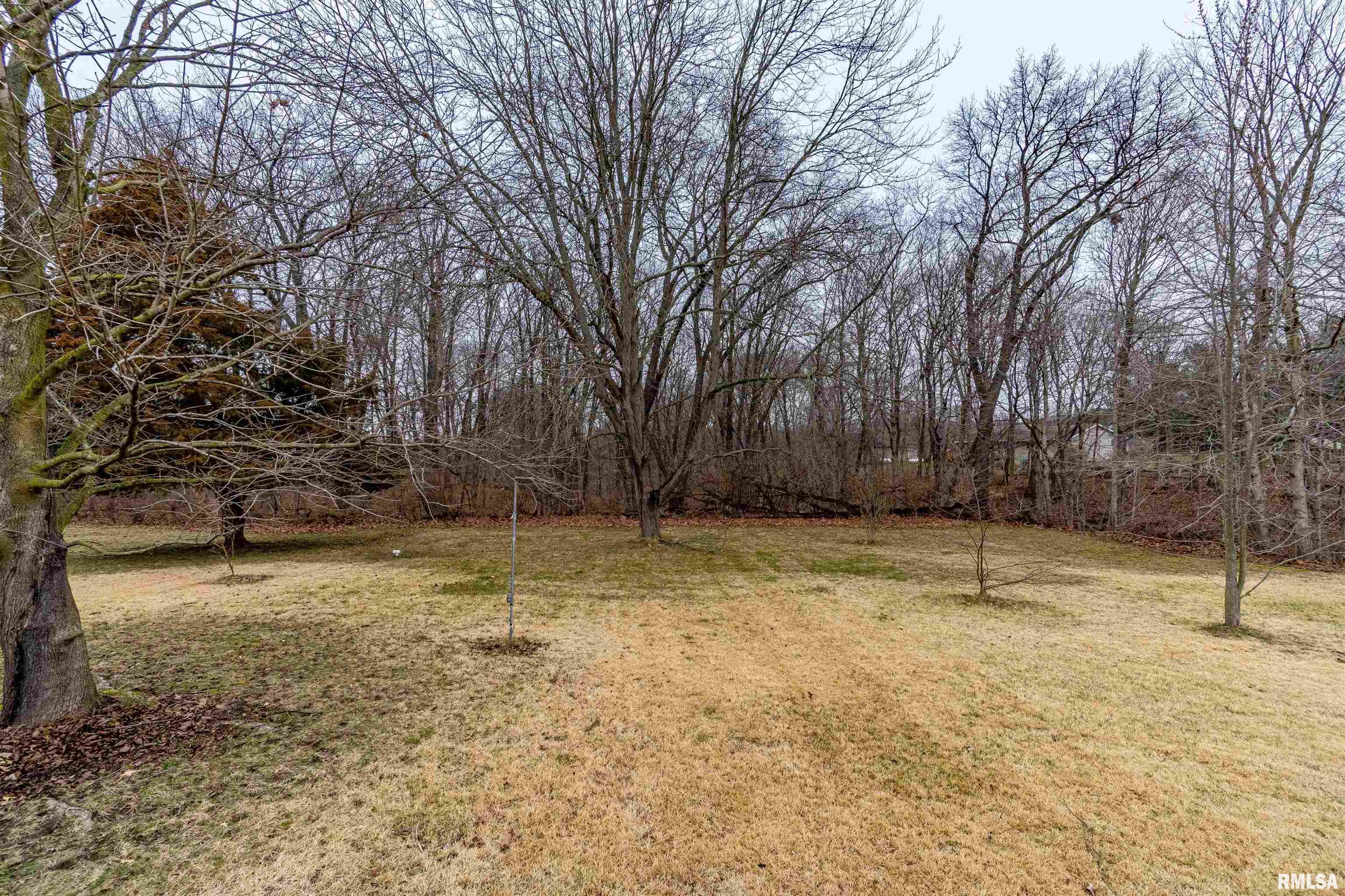 758 Seven Hills Road Metamora, IL 61548 - Photo 33 of 42 Gallery Image 33