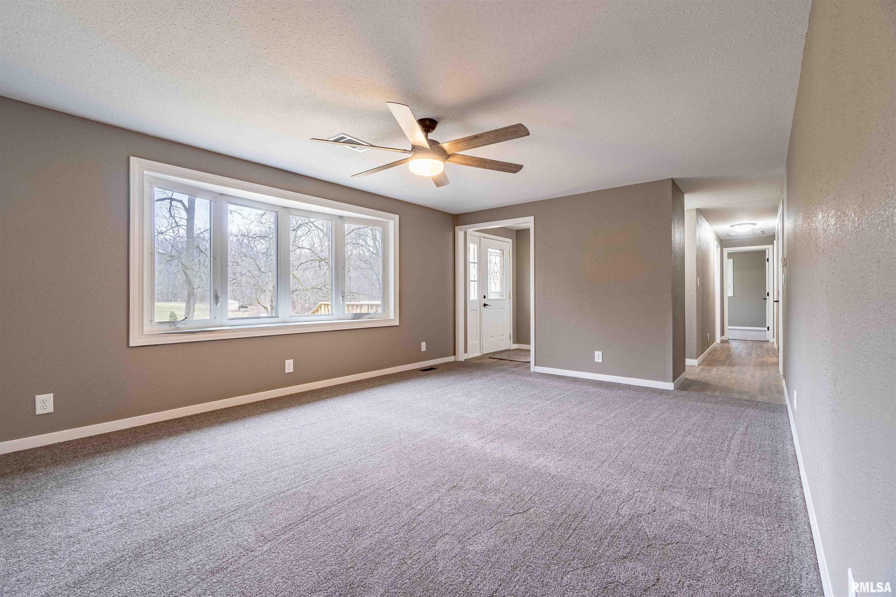 758 Seven Hills Road Metamora, IL 61548 - Photo 7 of 42 Gallery Image 7