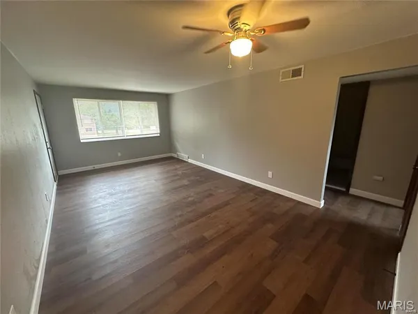 $975 | 13 Bruce Drive, Unit 2, Florissant, MO 63031