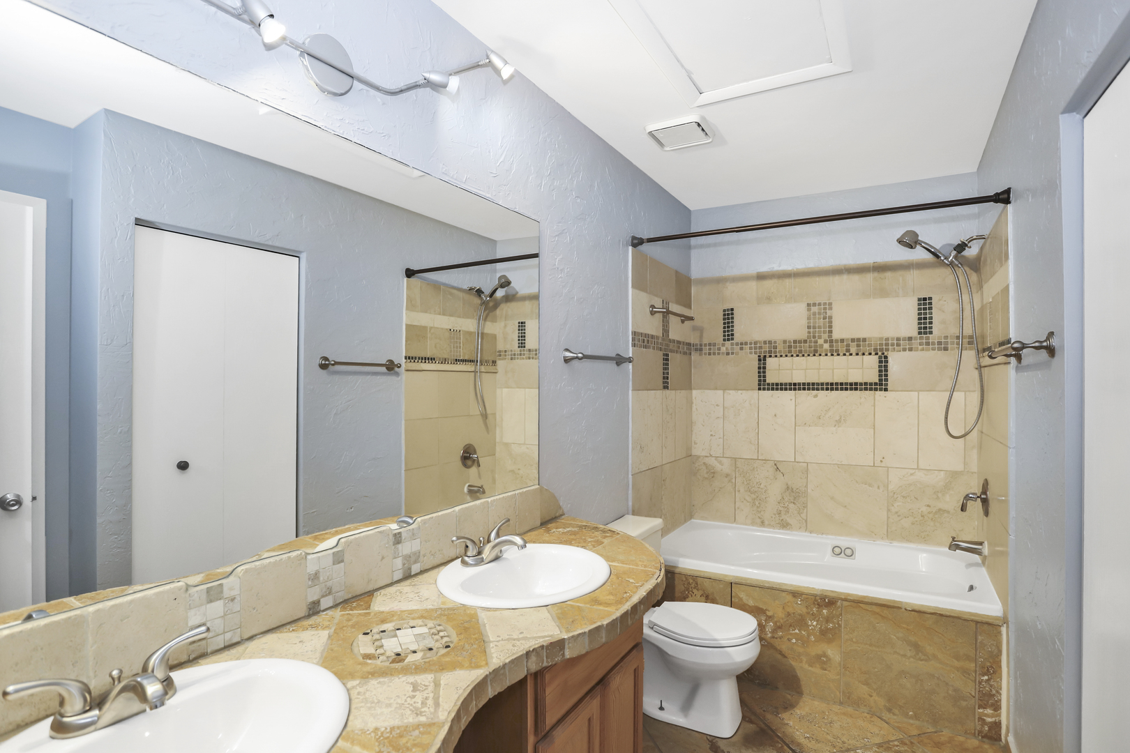 369 Cedar Court Carol Stream, IL 60188 - Photo 20 of 24