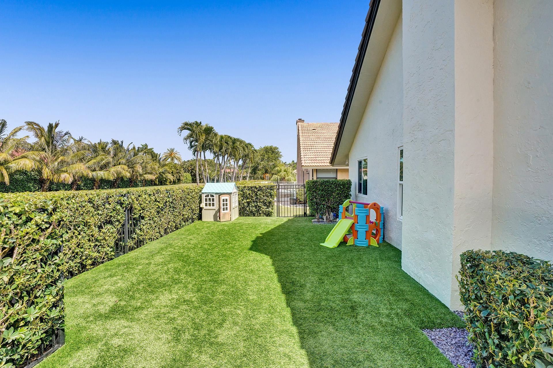 1380 Parkside Circle South Boca Raton, FL 33486 - Photo 42 of 50 Turf Yard