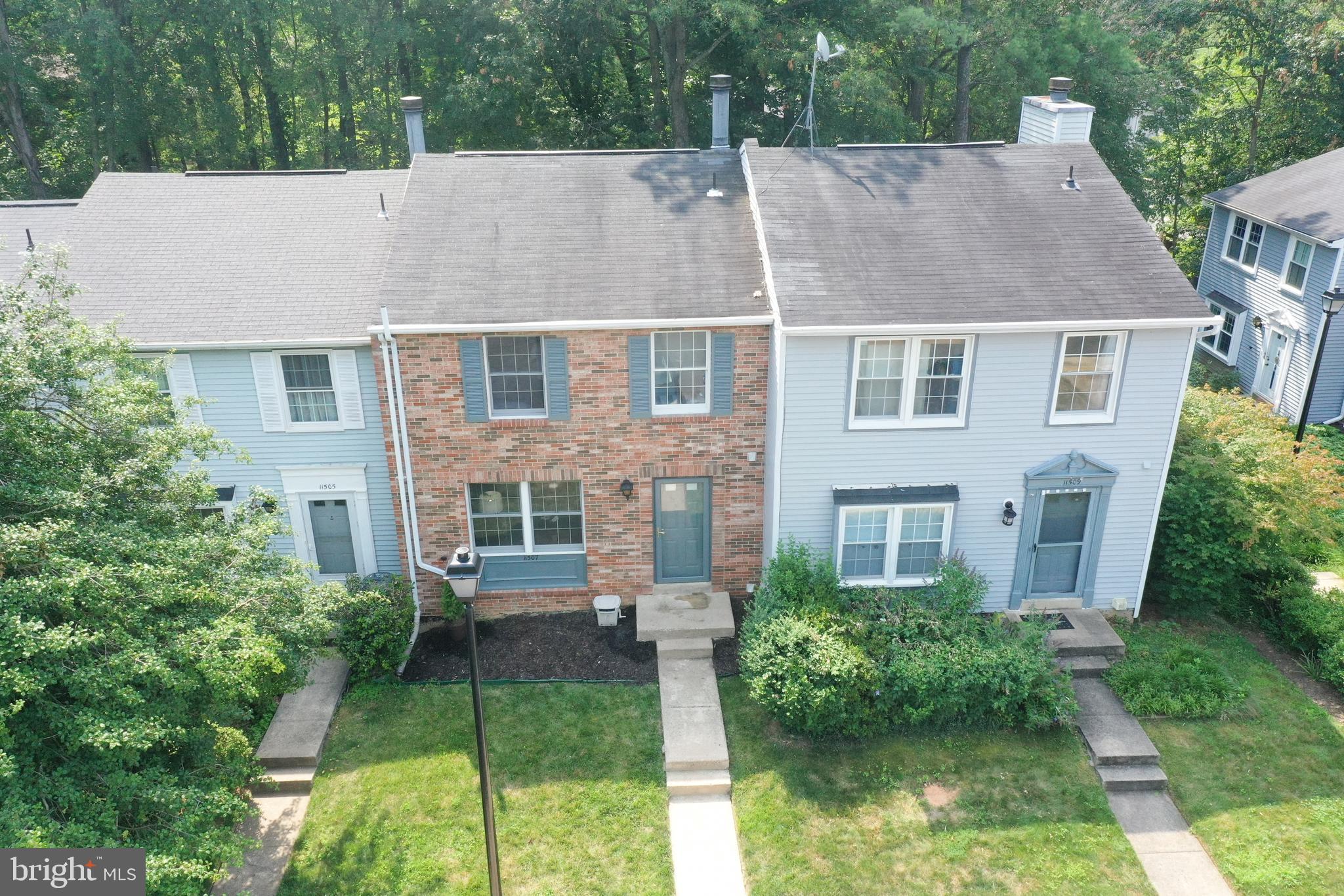 11507 Ivy Bush Court Reston, VA 20191 - Photo 2 of 32 Townhome backs to woods