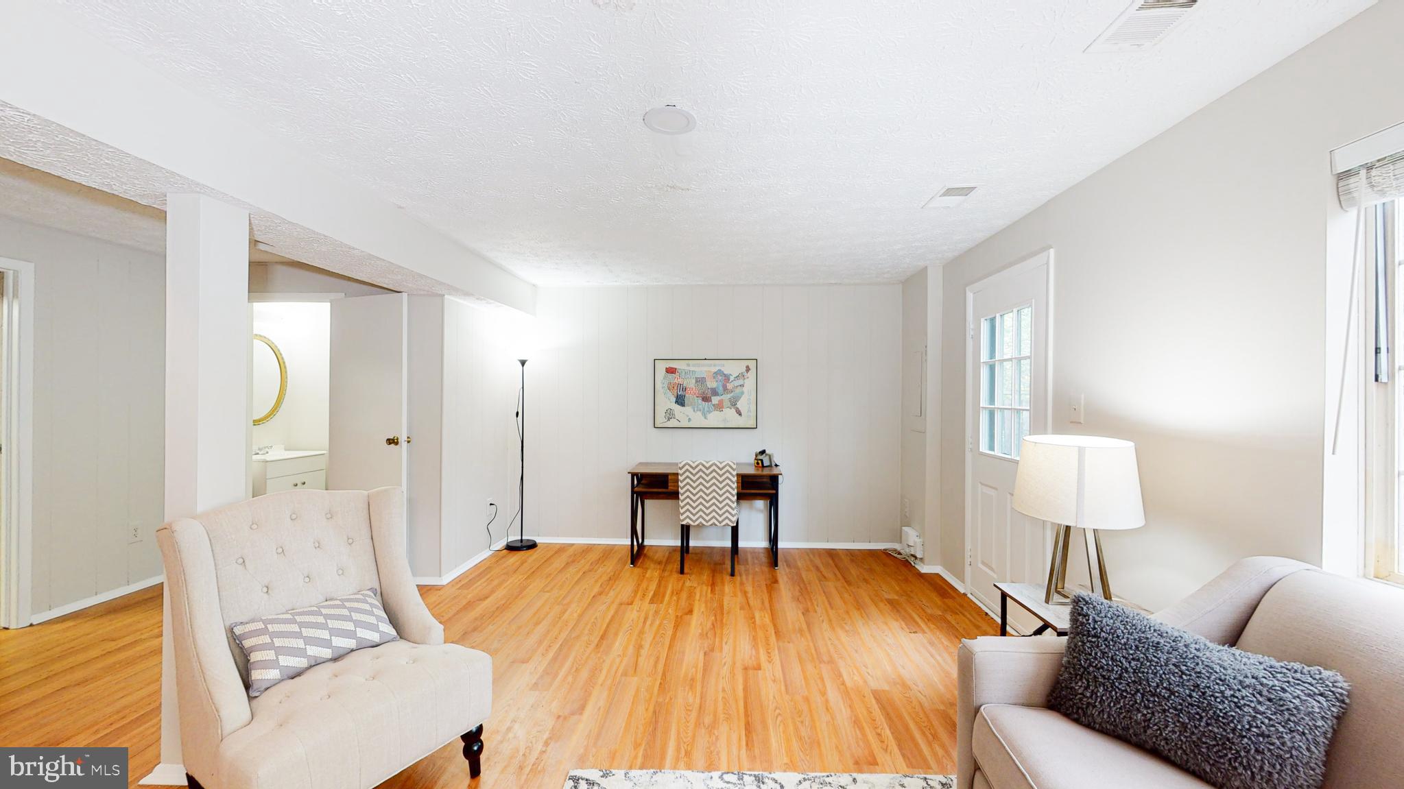11507 Ivy Bush Court Reston, VA 20191 - Photo 24 of 32 Wood floors in the large space (18x18)