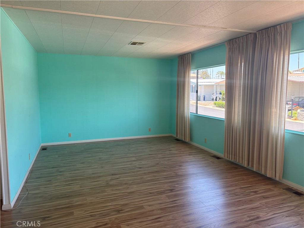 650 South Rancho Santa Fe Road, Unit 323 San Marcos, CA 92078 - Photo 9 of 22 Living Room