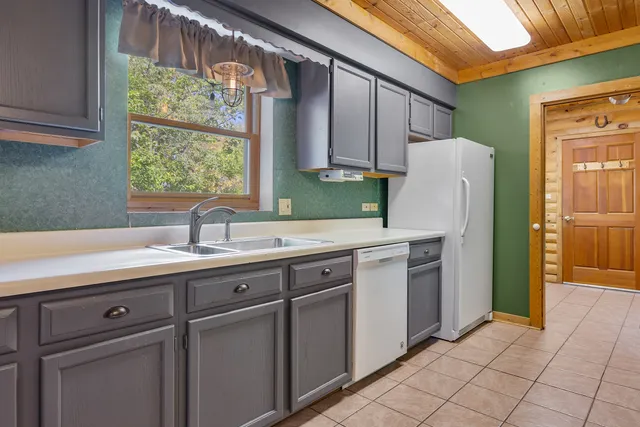 $699,000 | 707 Quinn Road, McHenry, IL 60051