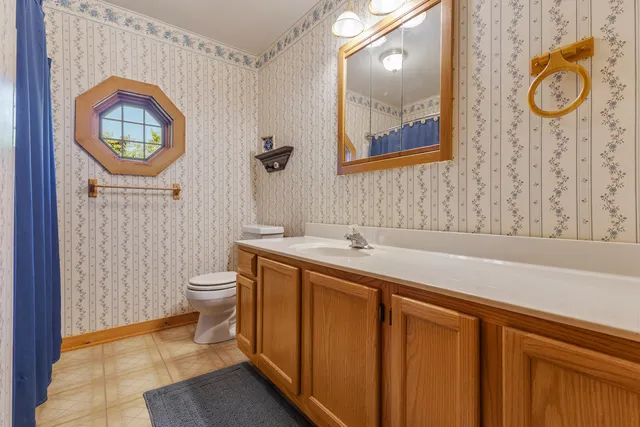 $699,000 | 707 Quinn Road, McHenry, IL 60051