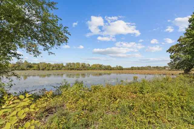 $699,000 | 707 Quinn Road, McHenry, IL 60051