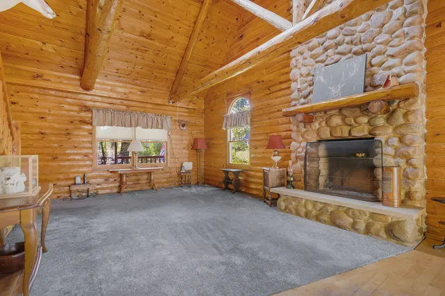 $699,000 | 707 Quinn Road, McHenry, IL 60051