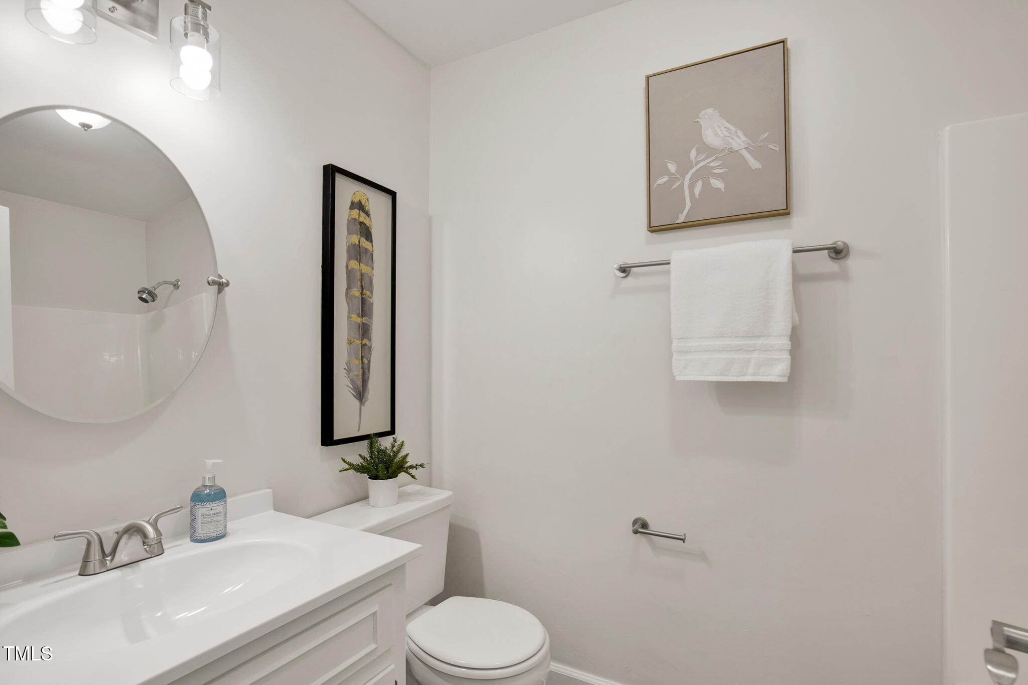 2611 Sawmill Road Raleigh, NC 27613 - Photo 23 of 31 2611SawmillRd-24