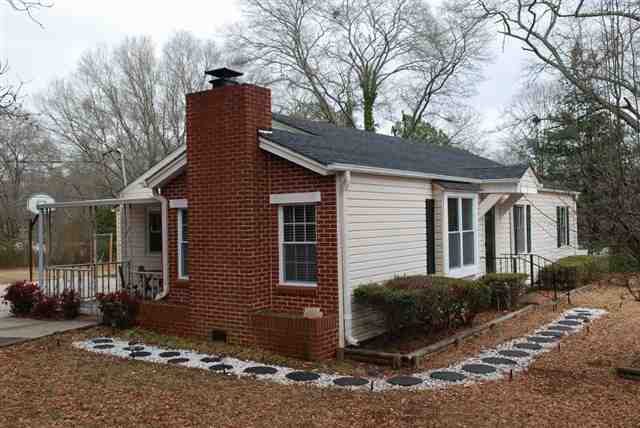 1613 Rogers Road Anderson, SC 29621 - Photo 1 of 25