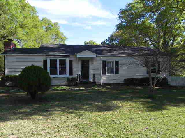 1613 Rogers Road Anderson, SC 29621 - Photo 3 of 25