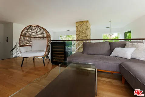 $1,295,000 | 1557 South Beverly Glen Boulevard, Unit 310, Los Angeles, CA 90024