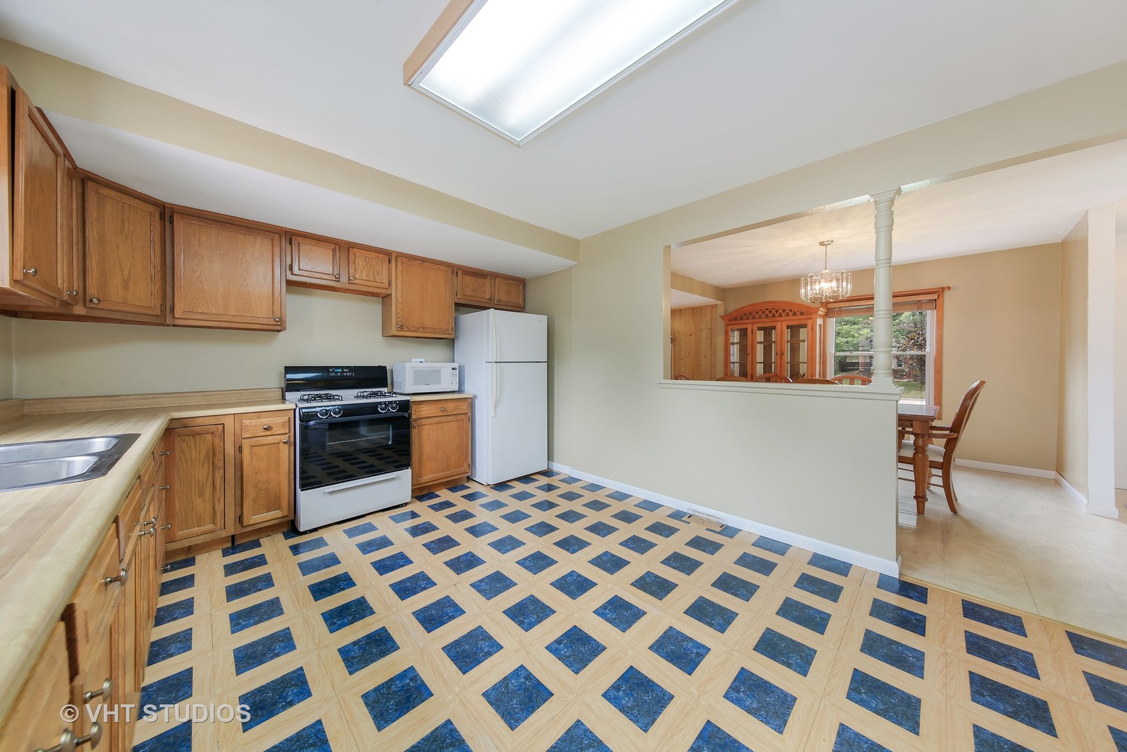 481 Rockhurst Road Bolingbrook, IL 60440 - Photo 5 of 22