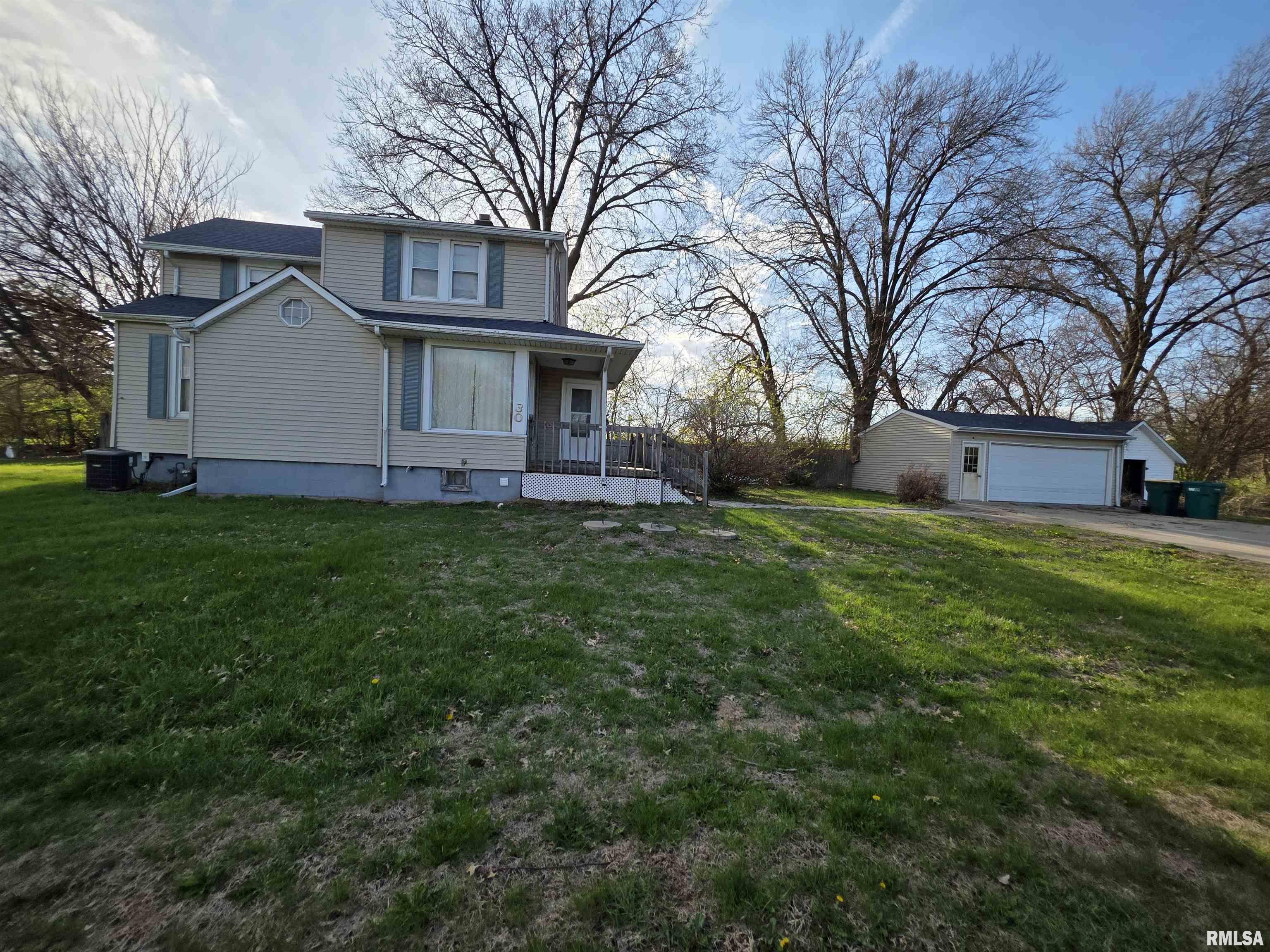 30 North Soangetaha Road Galesburg, IL 61401 - Photo 2 of 12