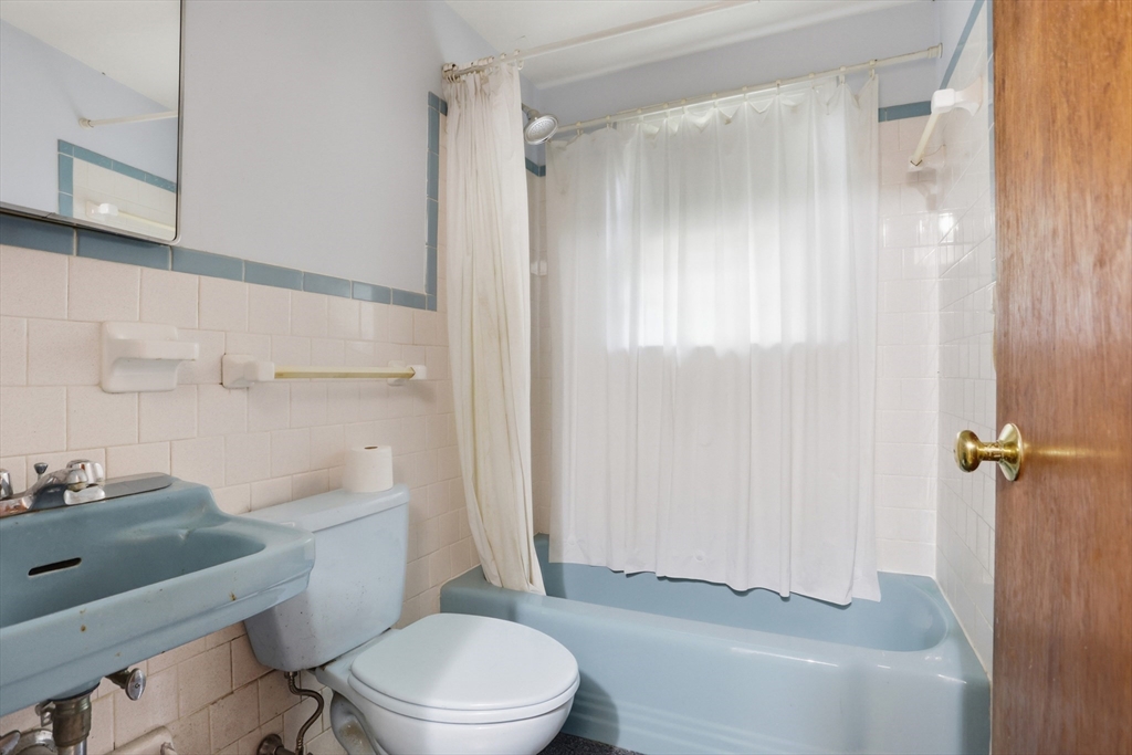 35 Quaboag Road Acton, MA 01720 - Photo 16 of 29
