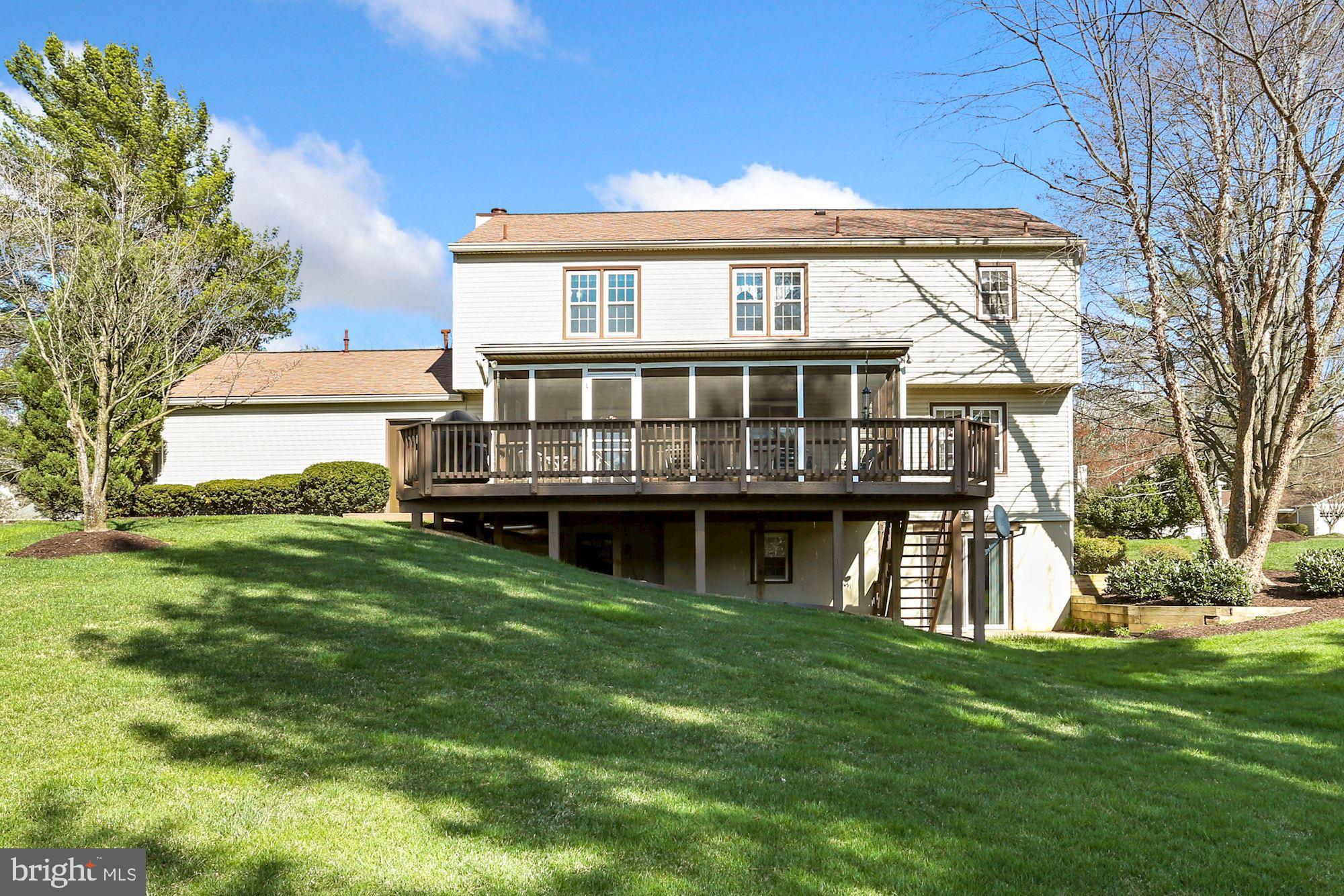 1918 Batten Hollow Road Vienna, VA 22182 - Photo 40 of 42 Gallery Image 40