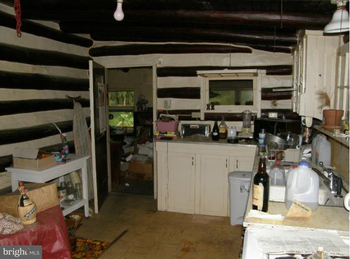 521 Corls Road Fayetteville, PA 17222 - Photo 16 of 21 Kitchen