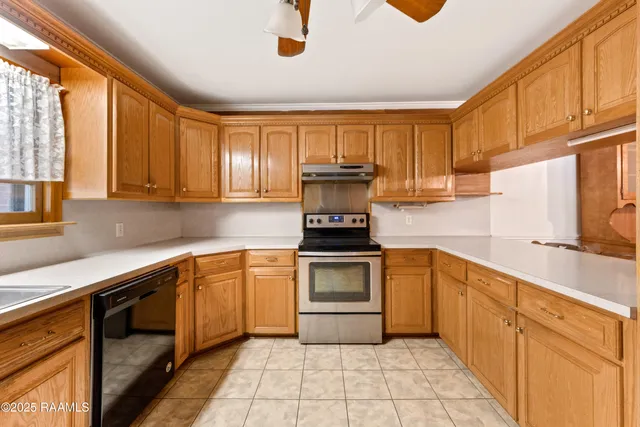 $239,900 | 1060 Dupuis Road, Breaux Bridge, LA 70517