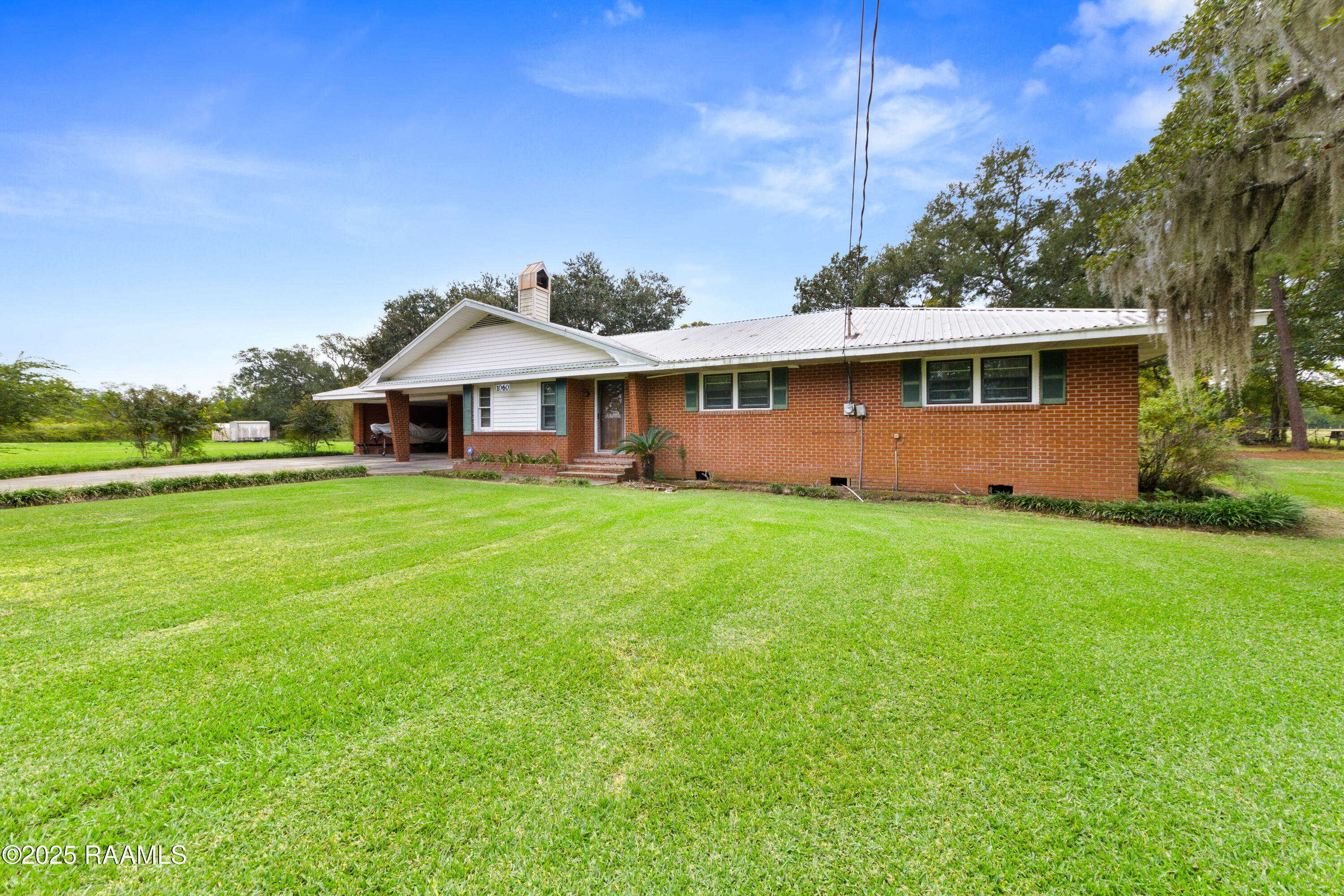 1060 Dupuis Road Breaux Bridge, LA 70517 - Photo 6 of 36 1060Dupuis-6