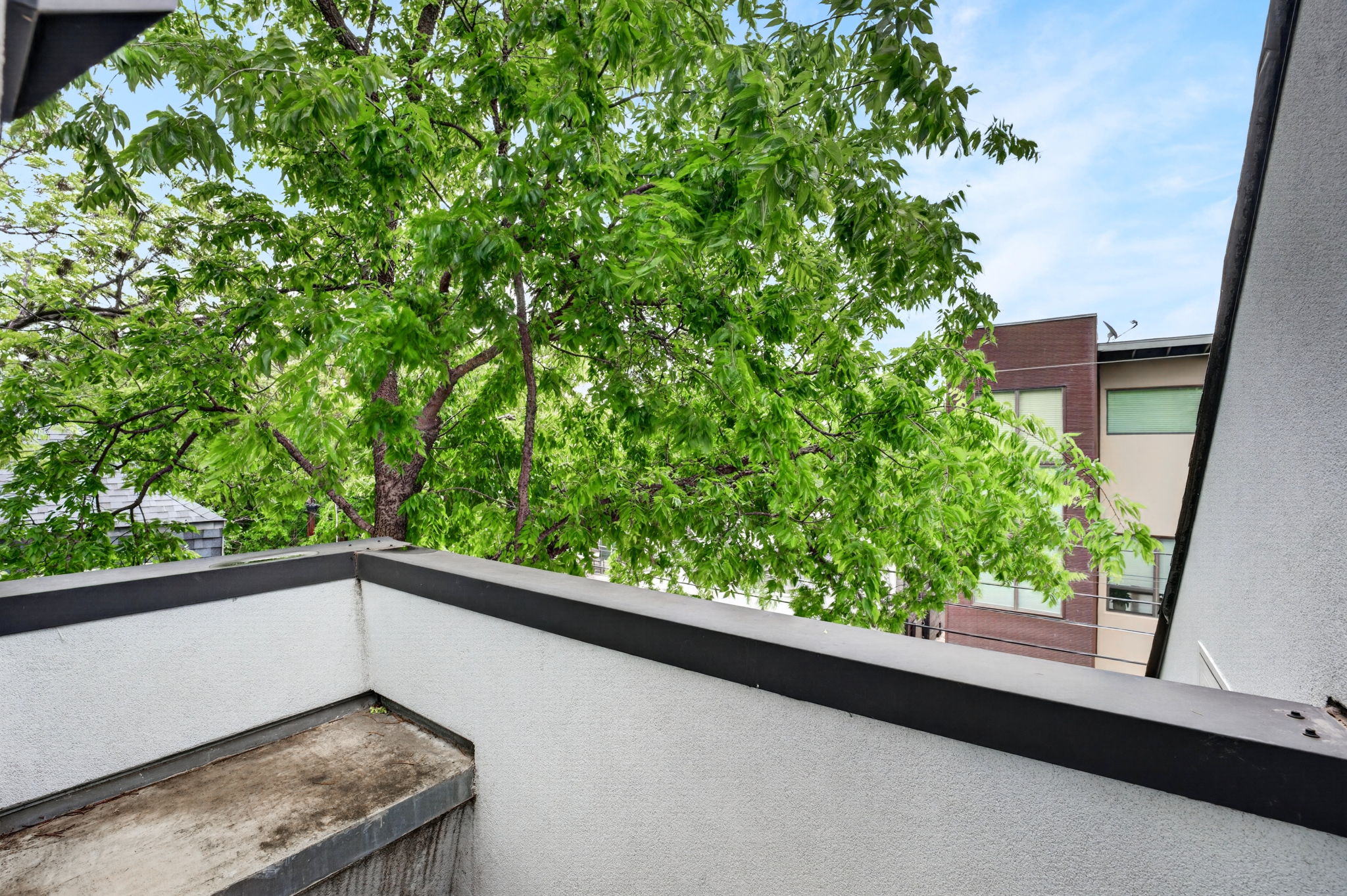 5505 Duval Street, Unit B Austin, TX 78751 - Photo 27 of 32 a view of a balcony with plants
